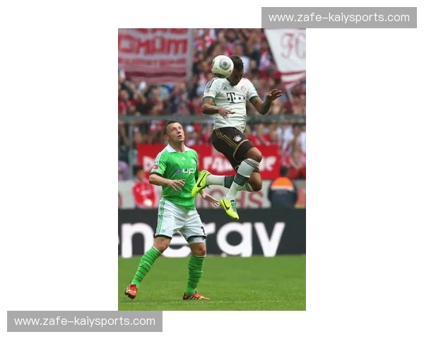 德甲巨人之战：拜仁慕尼黑与沙尔克04的恩怨情仇，一场永不落幕的绿茵史诗